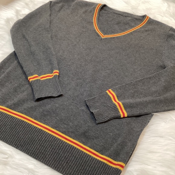 Women’s Grey VNeck Long Sleeves Pullover Ribbed Knit Sweater Yellow Red Stripes - Picture 2 of 4